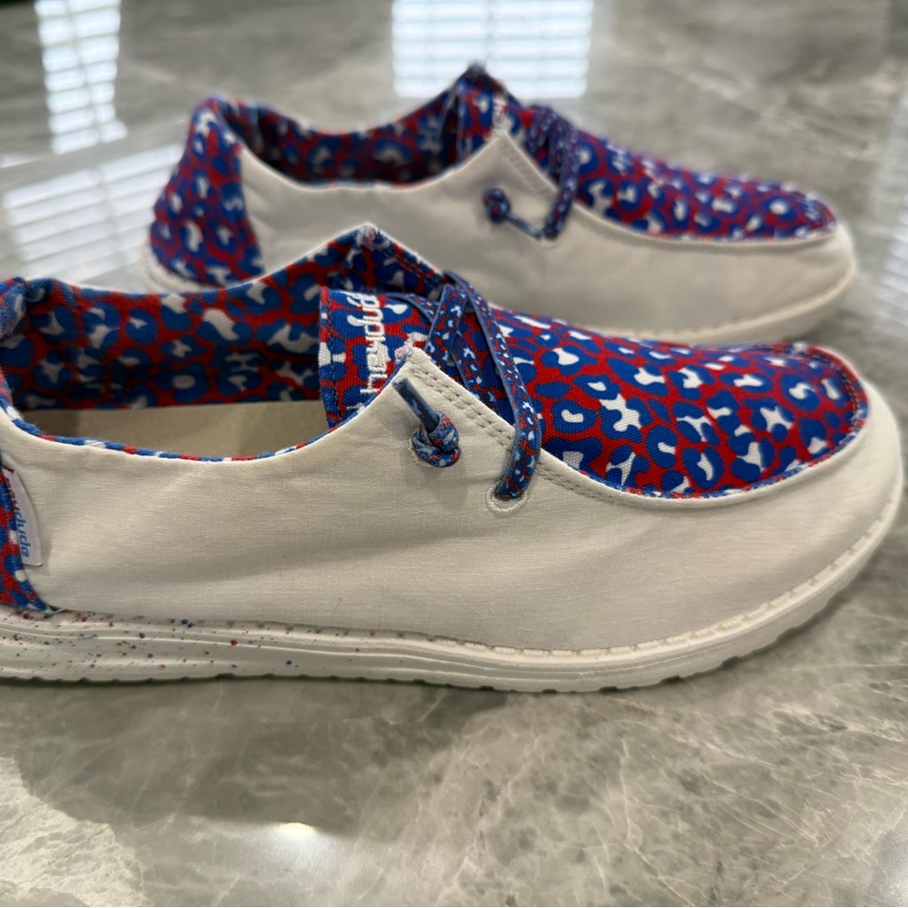 Hey Dude Wendy Women's Shoes Size 9 Leo Americana USA Slip On Comfort Casual